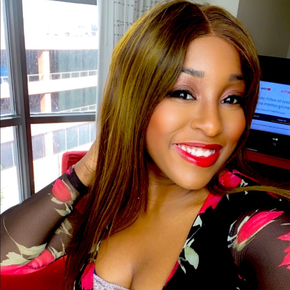 Meet your Posher, Justina